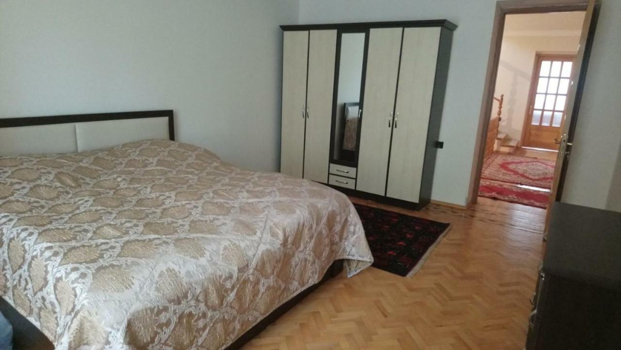 Luse Guest House Ijevan Bagian luar foto