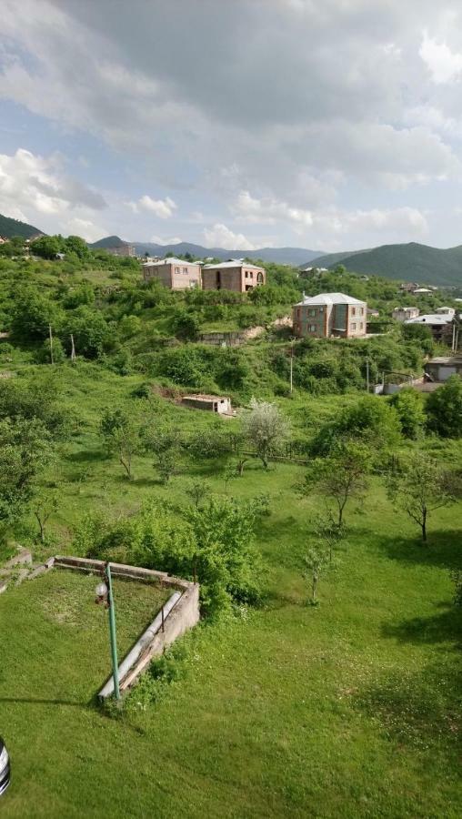Luse Guest House Ijevan Bagian luar foto